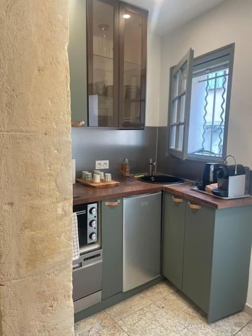 Appartamento Charmante maison avec vue sur les arènes d'Arles Esterno foto